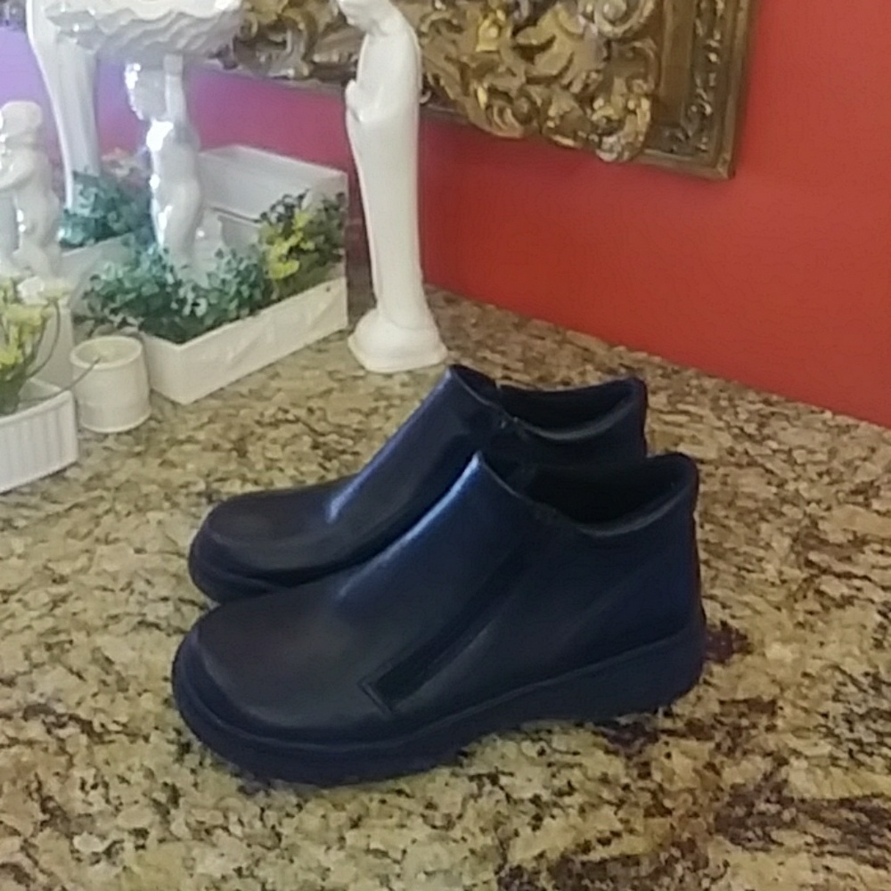 Easy Spirit Shoes